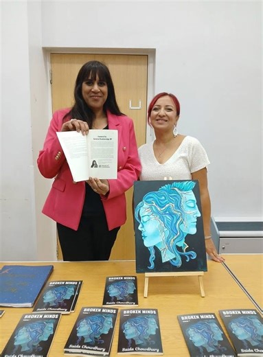 Local MP supports exhibition and book launch in Willenhall