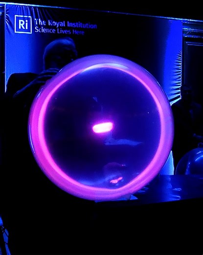 The Beautiful Path of Energy // Royal Institution Discourse Excerpt @ri_science Why was the Wizard in London? Jake presented a discourse at The Royal Institution find it here: https://youtu.be/mAIJGlVRzbo?si=8UoID5hw0vc8obH4 Want to see videos like this early and support us while you do? Join us on Patreon! https://www.patreon.com/MidnightScienceClub Want a collection of books full of science activities like this one? Check out The Wizard's Book of Science Secrets! A book series full of practica