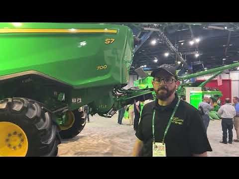 Deer Country is live from Commodity Classic with the new John Deere S7 Series Combines