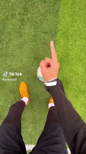 How to Master the ROLL FAKE RABONA Skill Like a Pro