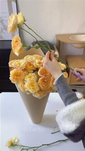 A Florist Who Makes Miracles Bloom #Flowers