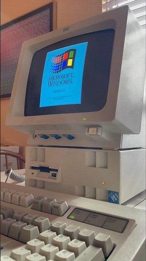 Retro PC ASMR: IBM PS/1 2121 startup, loading Windows 3.1 & Chip’s Challenge #retrocomputing #asmr