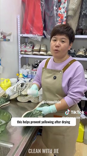100 Powerful Cleaning Recipes for Your Shoes