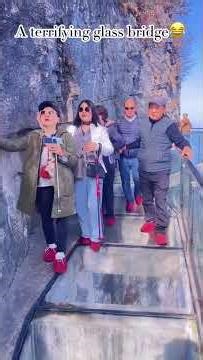 A terriflying Glass Funny clips #subscribemychannel #funny #hilariousfails #comedyvideos #comedy