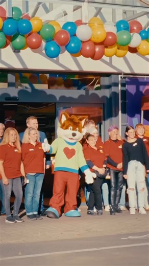 ROFU Kinderland on Instagram: "Für Kinder, für Familien, für morgen! 🦊 Mehr als 40 Jahre ROFU und es geht weiter! Unsere Filialen sind wie gewohnt geöffnet und unser Team für euch im Einsatz! ROFU Kinderland befindet sich derzeit in einem Sanierungsverfahren in Eigenverwaltung. Das ist ein Verfahren zum Erhalt eines Unternehmens. An unserem Angebot für Groß und Klein ändert das nichts. 🤗 Danke für euer Vertrauen und eure Unterstützung! ❤️ #rofukinderland"