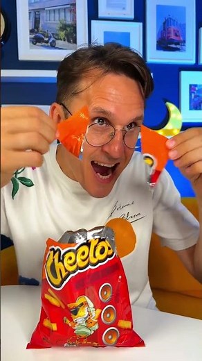 No more messy hands! Here’s how to snack on Cheetos the SMART way 🧀🙌