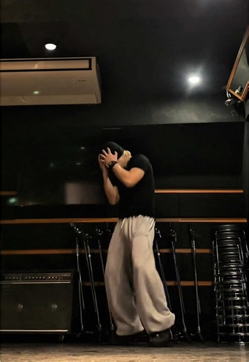 もうすぐでATEEZのライブが見れるなぁー！！！ 楽しみだなぁーー！！❤️‍🔥 Outlaw ▶︎ @ATEEZ_Official #outlaw #ATEEZ #ATINY #에이티즈 #에이티니