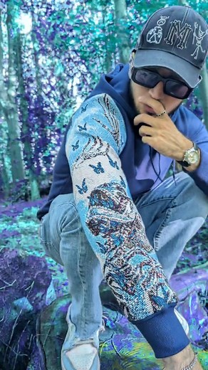 42K views · 135 reactions | Reworked hoodie 曆 by @artifice.original . How crazy is this edit??? . . . . . . #upcycled #upcycledclothing #upcycling #hoodie #customhoodie #hoodiestyle #customclothing #streetwear #streetwearstyle #streetweardaily | Custom WearHouse | Facebook