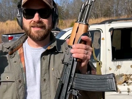 AK系5.56步枪实弹射击测试