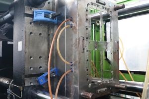 [Hot Item] Plastic Electrical Socket Wall Light Switch Cover Molding Plastic Shell Injection Mould