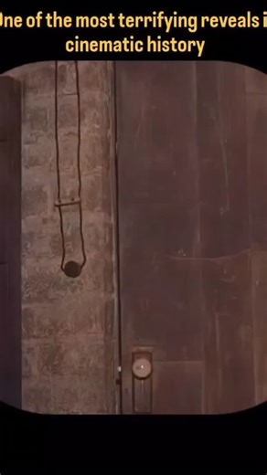 Movie World on Instagram: "Psycho is a 1960 American horror film produced and directed by Alfred Hitchcock. The screenplay, written by Joseph Stefano, was based on the 1959 novel of the same name by Robert Bloch. The film stars Anthony Perkins, Janet Leigh, Vera Miles, John Gavin and Martin Balsam. A Phoenix secretary is on the run after stealing a huge amount of money from her employer. She spends the night at Bates Motel, whose owner seems to have a highly dominating mother. Follow me for like