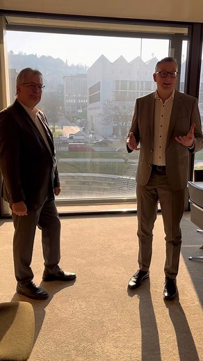 „Investition in die Zukunft“, „sozialpolitische Funktion“, „in Bus...