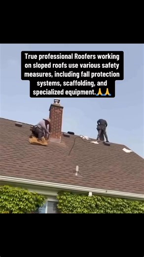Brunno Batista on Instagram: "THE MORE YOU KNOW….🤔🤔🤔 True professional Roofers working on sloped roofs use various safety measures, including fall protection systems, scaffolding, and specialized equipment.🙏🙏 Fall arrest systems, consisting of harnesses, lanyards, and anchors, are a primary safety tool, along with guardrails and safety nets. PLEASE make sure to ALWAYS inspect your safety equipments!! How to Properly Use a Roof Safety Harness: 1- Inspect the harness and lanyard for loose sti