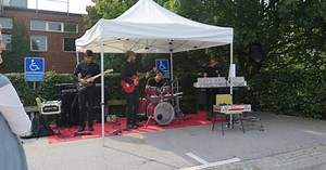 Band plays "world's first" gig with 3D-printed instruments