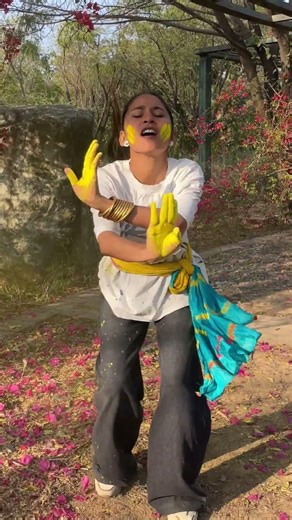 Kamariya Hila rahi hai 🫟 #youtubeshorts#holisongs #holispecial #bhojpuri#stardanceacademyjaipur