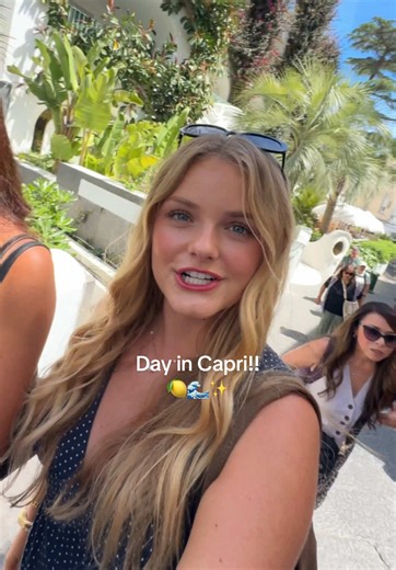 Exploring the Beauty of Capri: A Day in Italy