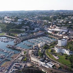 South Devon - as we all know - as the best combination of hot and sunny weather in the UK ☀ | Devon Live
