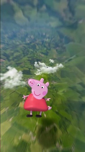 Peppa Pig’s Infinite Fall 💀 #loop #peppapig #macro #superzoom #infinite #closeup #zoom #transition