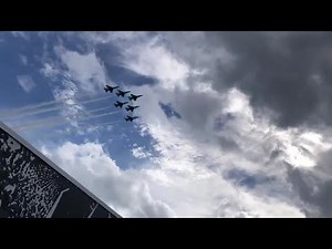 Thunderbirds perform flyover at 2021 Daytona 500