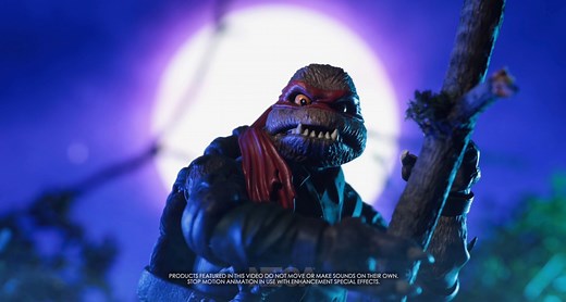 IN-STOCK NOW! ➖ Universal Monsters x Teenage Mutant Ninja Turtles - 7" Scale Action Figure - Ultimate Raphael Wolfman ➖ The next release in NECA’s Universal Monsters x Teenage Mutant Ninja Turtles action figure line is Raphael as the Wolf Man! This continuing line pays tribute to the world’s most famous turtles and Universal’s icons of horror. This 7” scale action figure reimagines Raphael as the tragically doomed Wolf Man, and he’s packed with accessories. This fully articulated figure includes