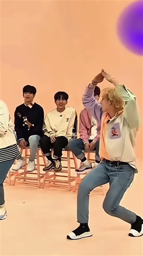 Straykids Bangchan Alien Dance Challenge İdol Room #straykids #kpop #skz #bangchan #felix #hyunjin
