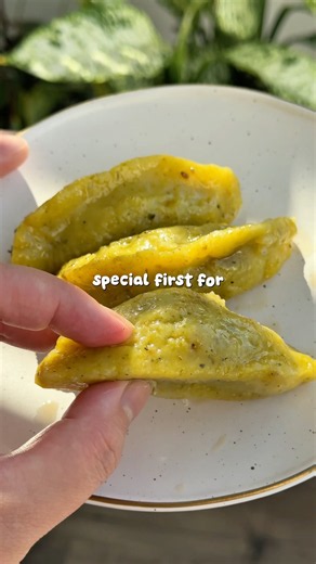 Making songpyeon for Chuseok (Happy Chuseok)