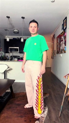 Custom Hand-Painted Pants DIY! #diy #art #fashion #painting