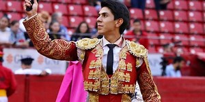 Cornada, valor y oreja en La México