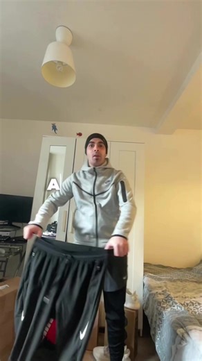 Outfit USFans pour aller chercher mon p’tit tiramisu 😎 #usfans #pourtoi #running #cnfans #cnfansfind