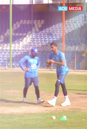 𝐏𝐚𝐜𝐞 𝐎𝐧! 🔥 Khalil Ahmad steaming in with some serious pace! 👊 #AfghanAtalan