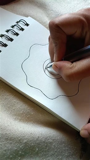 What’s one small thing that made you smile today? 🤍Let’s remind each other #art #relaxing #peace