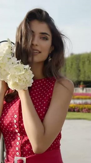 Rotes Sommerdirndl mit Gürtel - Trachtenmode 2021