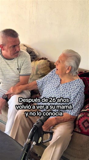 Reencuentro Emotivo Tras 26 Años: Mamá No Reconoce a Su Hijo