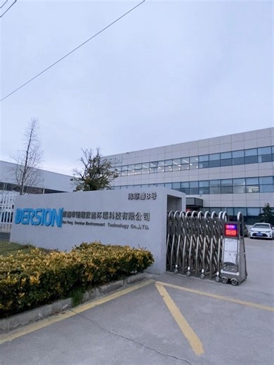 The boss led a tour of the factory. #cleanroom #gmpcleanroom #modularcleanroom#dersion #Manufacturer