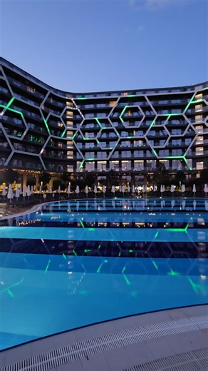 Best Hotels in Turkey on Instagram: "Bosphorus Sorgun Hotel 🏖 Hello from Bosphorus Sorgun Hotel, located in Antalya Sorgun, where I came to stay for the third time. The hotel, which has an eye-catching aesthetic with its architecture, offers everything I would expect from a holiday with its comfortable rooms and entertaining animations. The view from the terrace room I stayed in is wonderful and the welcome was very good. The hotel is very close to the beach, within walking distance. Let's expl