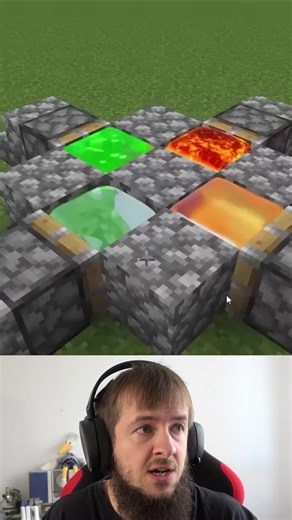 This Minecraft Mod Makes Liquids Feel More Realistic #minecraft #minecraftrealistic #realisticminecraft #minecraftmods #minecraftmod