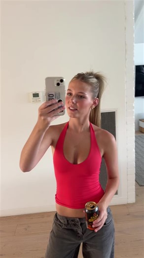 evie. (@evie.dyson)’s videos with original sound - g