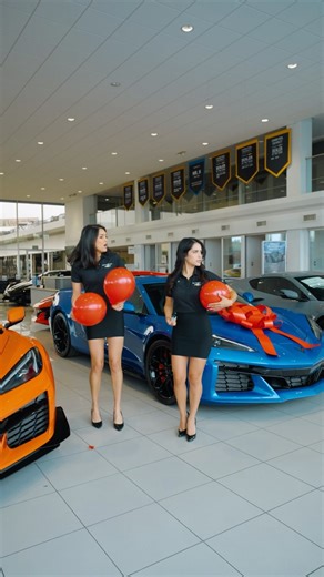 Jessica Michel Lopez on Instagram: "& on this week’s episode of heels > wheels 👩🏻‍🔧⛽️🛞"