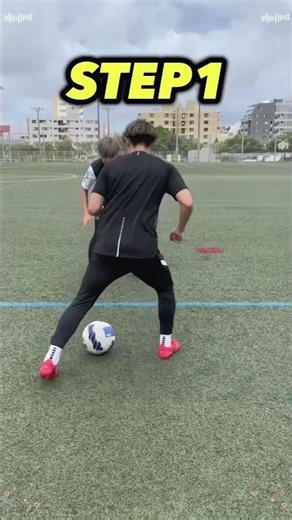 LEARN THIS MAGIC SKILLll #shorts #football #soccer #footballskills