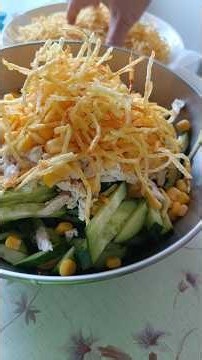 Гнездо глухаря - вкусный салат с курицей и хрустящей картошкой🔥