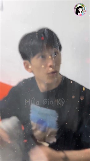 106K views · 2.3K reactions | Vượt hơn 3000 cây số về đón sinh nhật với bạn trai #love #lovestory #couple #genz #ngontinh #review #reels | Hứa Gia Kỳ | Facebook