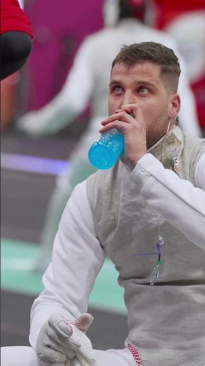Behind every calm fencer is a coach conducting the world's most stressful orchestra 🫶🏻
