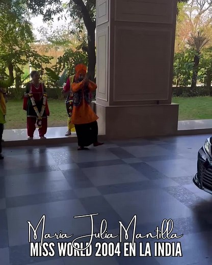 Recibimiento de Maria Julia Mantilla en Miss World 2004 en la India