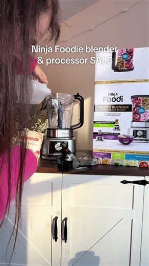 This Ninja Foodi Power Blender & Processor completely upgrades your kitchen setup 🔥 Smoothies, chopping, dough, meal prep — if you want one powerful system instead of multiple appliances, this is your sign to grab it before it’s gone! #kitchenmusthaves #ninjakitchen #mealprepessentials #smoothiebowl #tiktokshopcreatorpicks @Ninja Kitchen