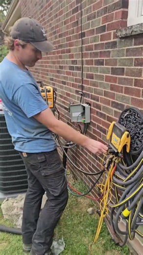 Plumbers In Pittsburgh Pennsylvania | Comfy Kozy | AC Unit Installation 1 of 4