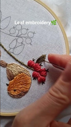 Little embroidered leaf 🍃🧵Robin Bird pattern #embroidery #tutorial #diy #handmade #craft #stitch