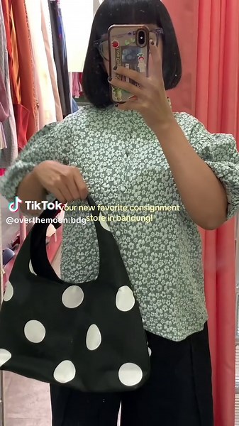 visit us at jl ambon no.14 bandung!! happy shopping🛍️🫶🏻 #otmates #overthemoonbdg #placetogobandung #bandung