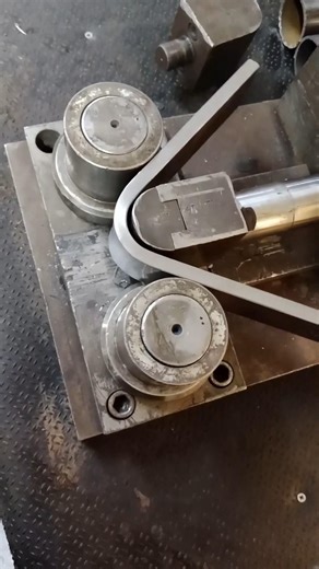 FACE AND ROOT BEND TESTING ON HYDRAULIC PRESSER USING 40MM BEND FORMER AS PER BS EN ISO 15614-1