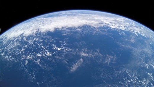 Pacific Plate May Be Tearing At Its Core, Redefining Current Theories