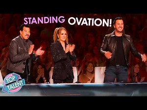 American Idol 2026: They Got a STANDING OVATION… Mid-Song 😳